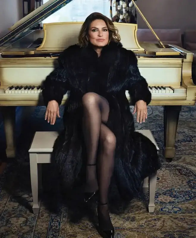 Mariska Magdolna Magazine Variety Fur Coat